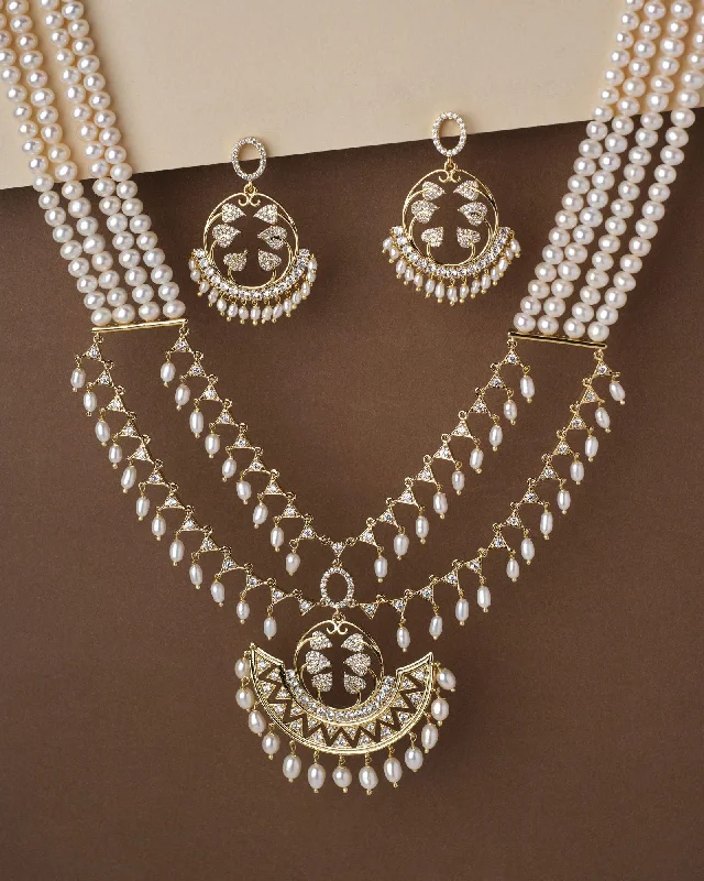 Silk thread necklaces-Contemporary Dreams Pearl Necklace Set