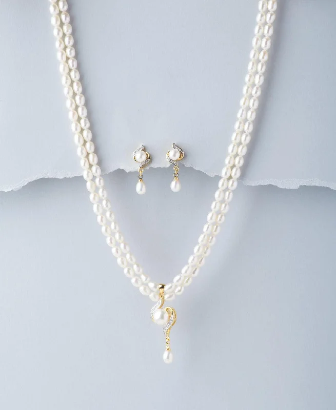 Twist clasp necklaces-Elegant Pearl Necklace Set