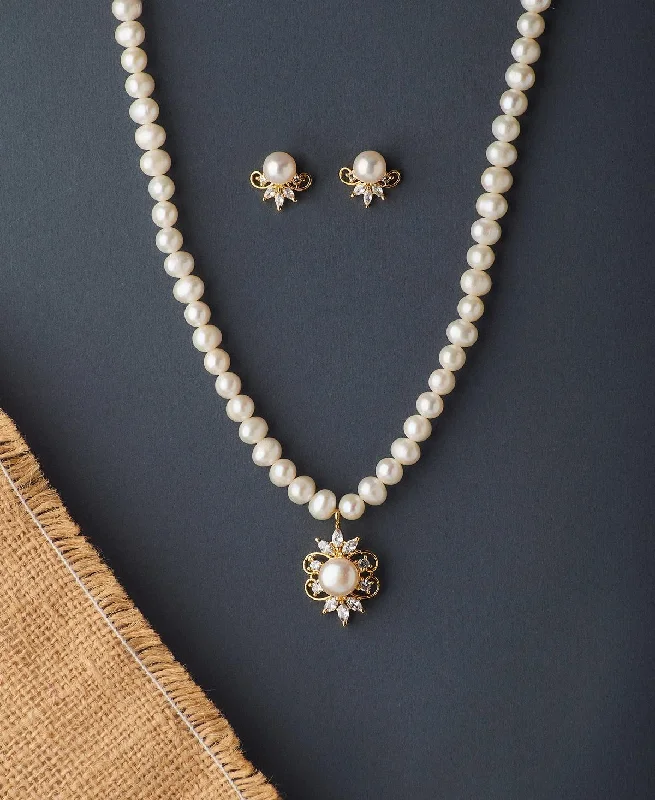 Antique locket necklaces-Elegant Real Pearl Necklace Set