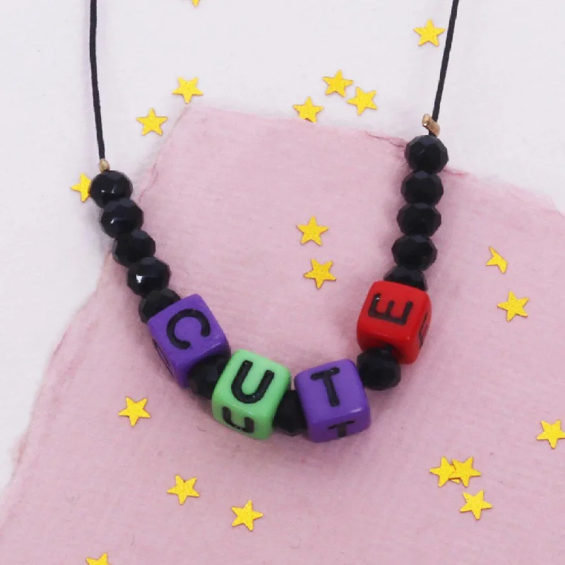 Twist clasp necklaces-CUTE LETTERED CHAIN PENDANT NECKLACE