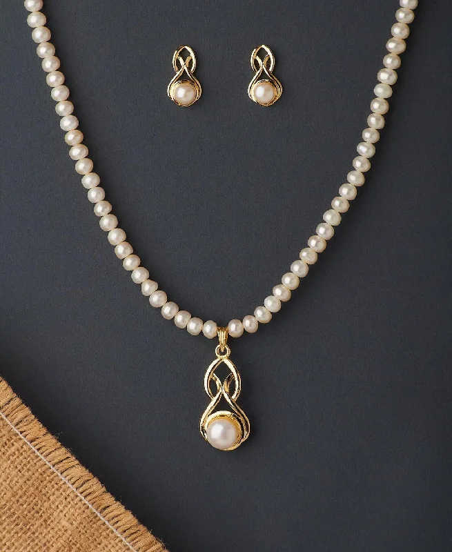 Regency style necklaces-Classy Real Pearl Necklace Set