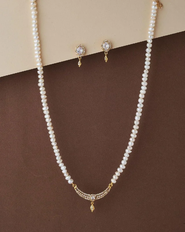 Galaxy sign necklaces-Elegant Real Pearl Necklace Set