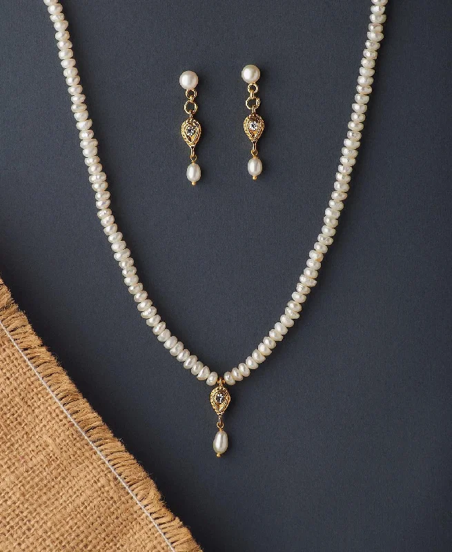 Engraved initial necklaces-Elegant Real Pearl Necklace Set