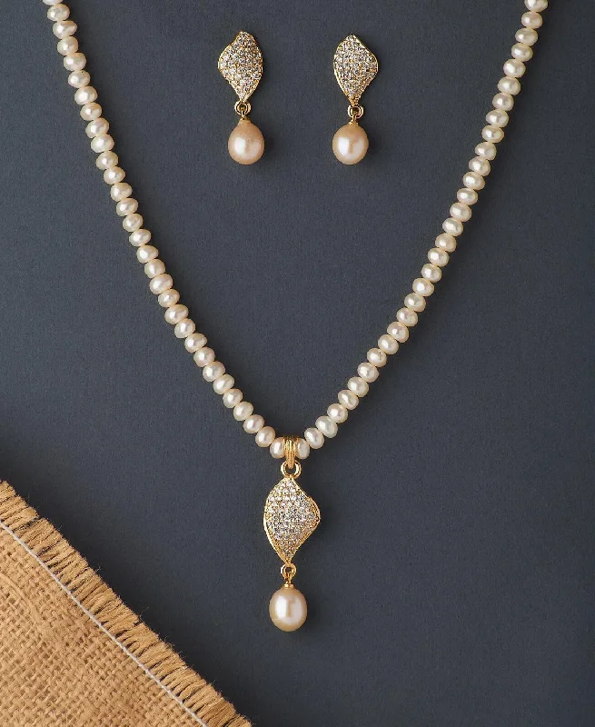 Thin filigree necklaces-Elegant Real Pearl Necklace Set